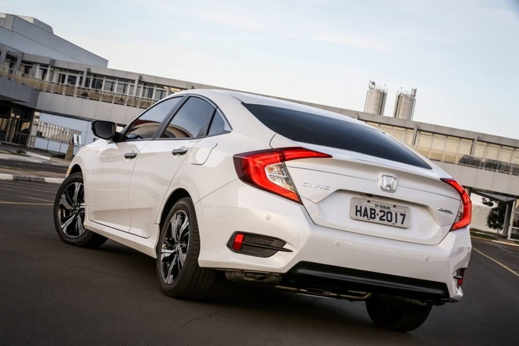 Nov-Honda-Civic-2017-touring (1)